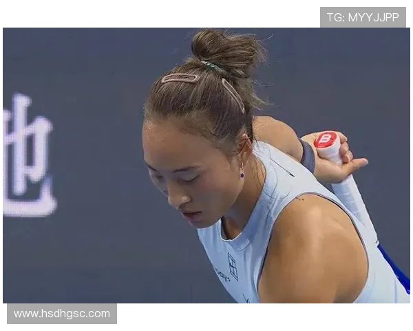 中网归来八十八天后郑钦文强势发力再现硬核表现成功闯入第三轮